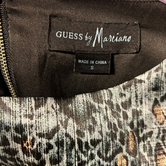 Brand new. Vintage Marciano Animal Print fitted dress - Picture 2 of 5